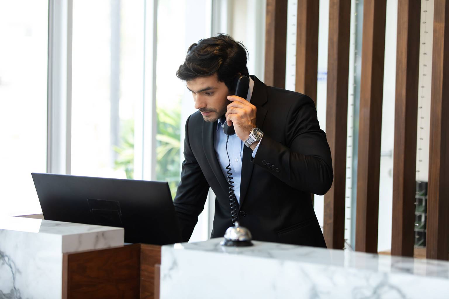 5 cualidades para convertirte en un buen conserje - Gespeser, empresa ...